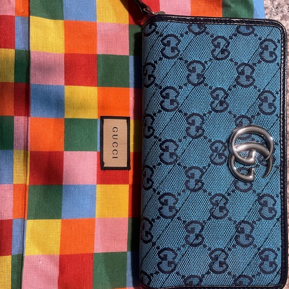Authentic Gucci multicolored/blue zipper wallet - Picture 2 of 7